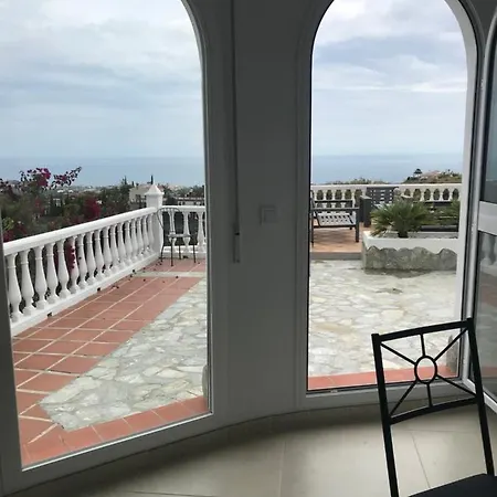 Bed & Breakfast Pura Vida Andalusien Algarrobo