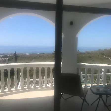 Pura Vida Andalusien Bed & Breakfast Algarrobo