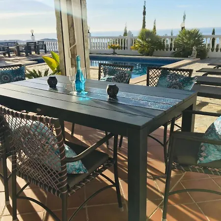 Pura Vida Andalusien